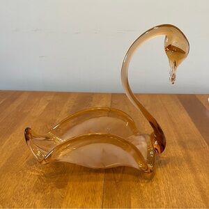 VINTAGE Swan Art Glass